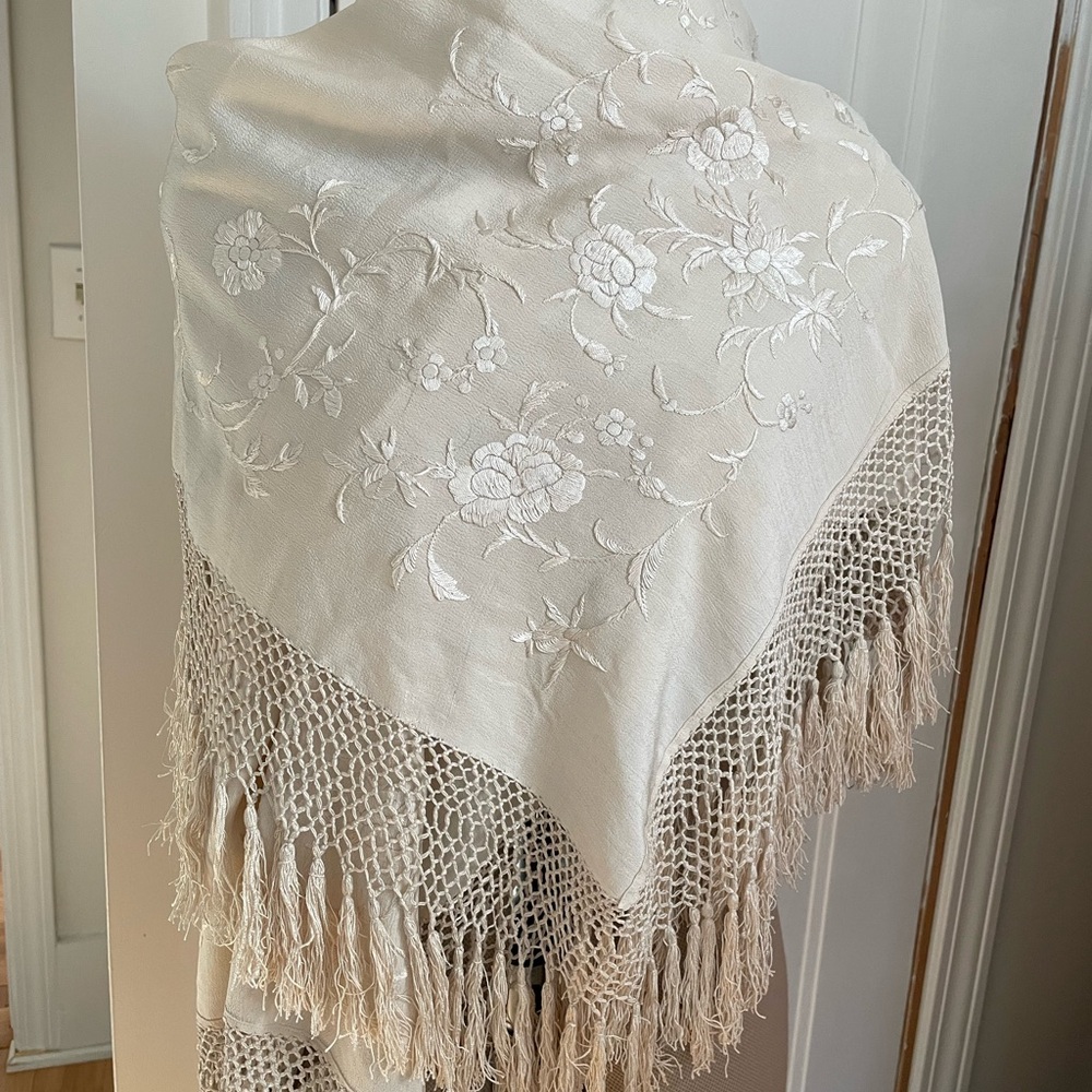 Antique Cream Floral Embroidered Shawl